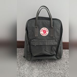 Dark green fjallraven backpack